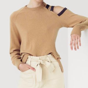 Verzierter Pullover mit offener Schulter in Kamel