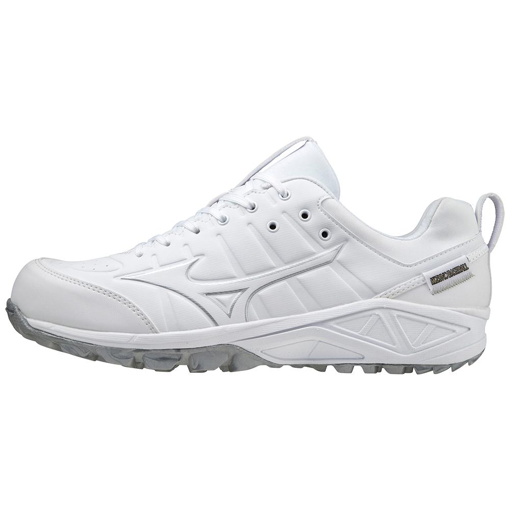 Mizuno Ambition 2 All Surface Schuh mit niedrigen Rasenflächen
