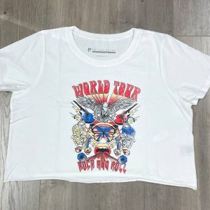 Kurz geschnittenes T-Shirt „World Tour Rock“ in Distressed-Optik in Weiß