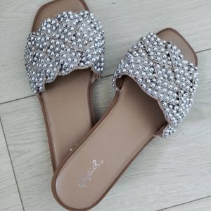 Strick-Pantoletten mit Strassverzierung in Nude/Silber – 7705999474748
