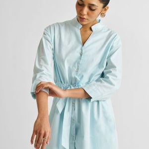 kurze Krawatte Taille Kleid im Sommer blau