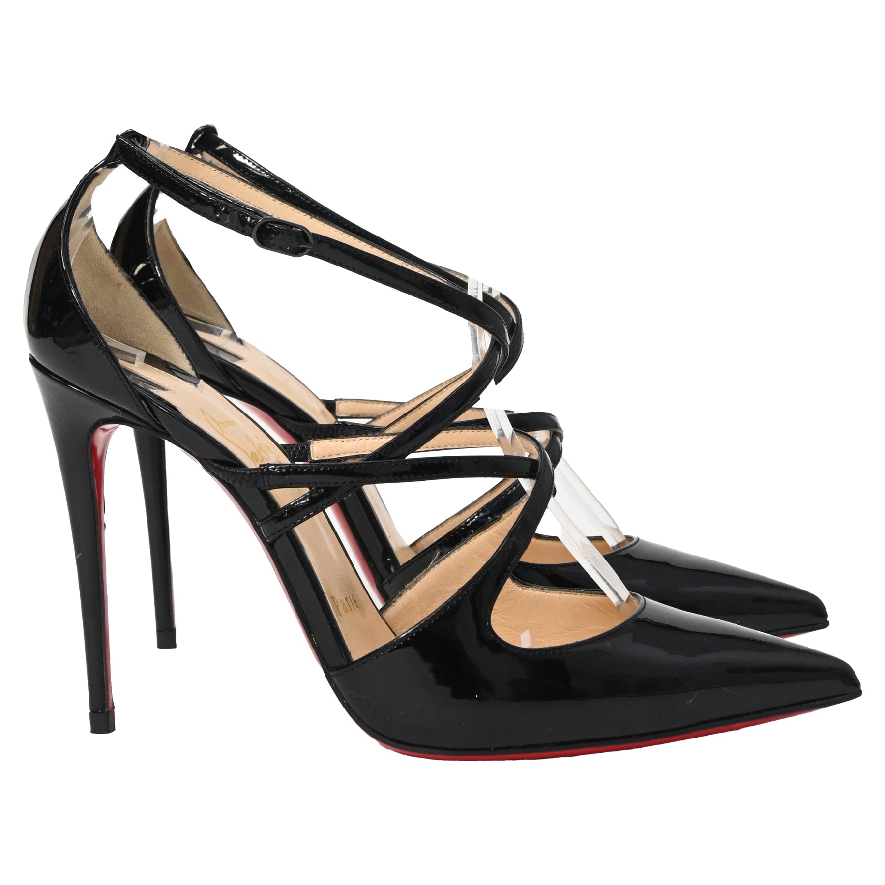 Christian Louboutin Crossfliketa – spitze Pumps aus schwarzem Lackleder – 7833161138236