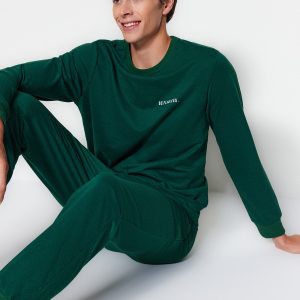 Trendyol – Herren-Pyjama-Set für zu Hause in normaler Passform