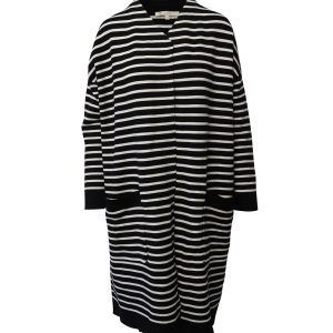 Maje – langer Strickmantel aus Acryl in Schwarz und Weiß