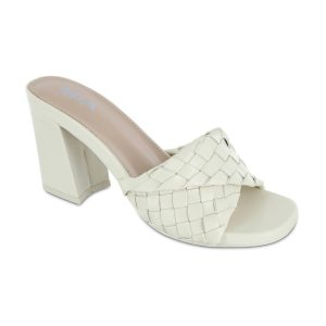 Minna Schuh im Knochen