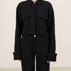 Klassische kurze Moon-Bluse in Schwarz
