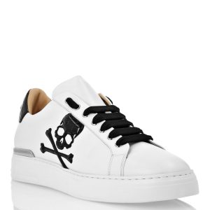 Lo-Top Sneakers Totenkopf & Knochen