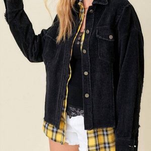 Oversized Corduroy Jacke in schwarz