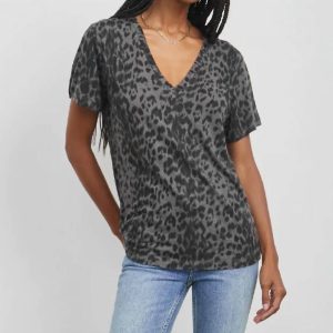 Cara Umber Leopard Top in Dunkelgrau