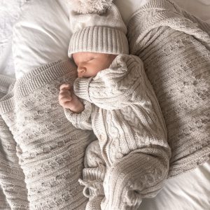 Luna + Luca Klassischer Zopfmuster-Overall – Natur