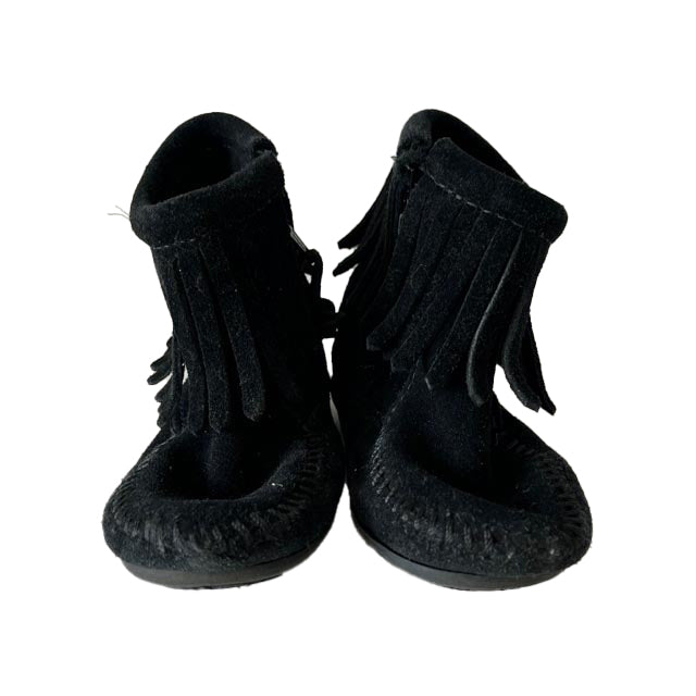 Minnetonka Mädchen schwarze Stiefel – 7805974970428