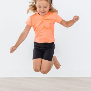 T-Shirt mit Rüschentasche in Neonkoralle