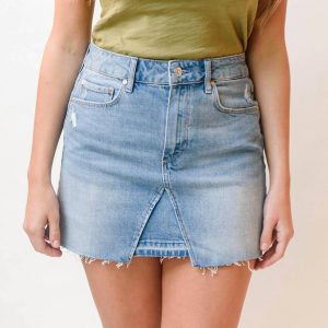 Jessie roher Saum Denim Rock in Lichtwäsche