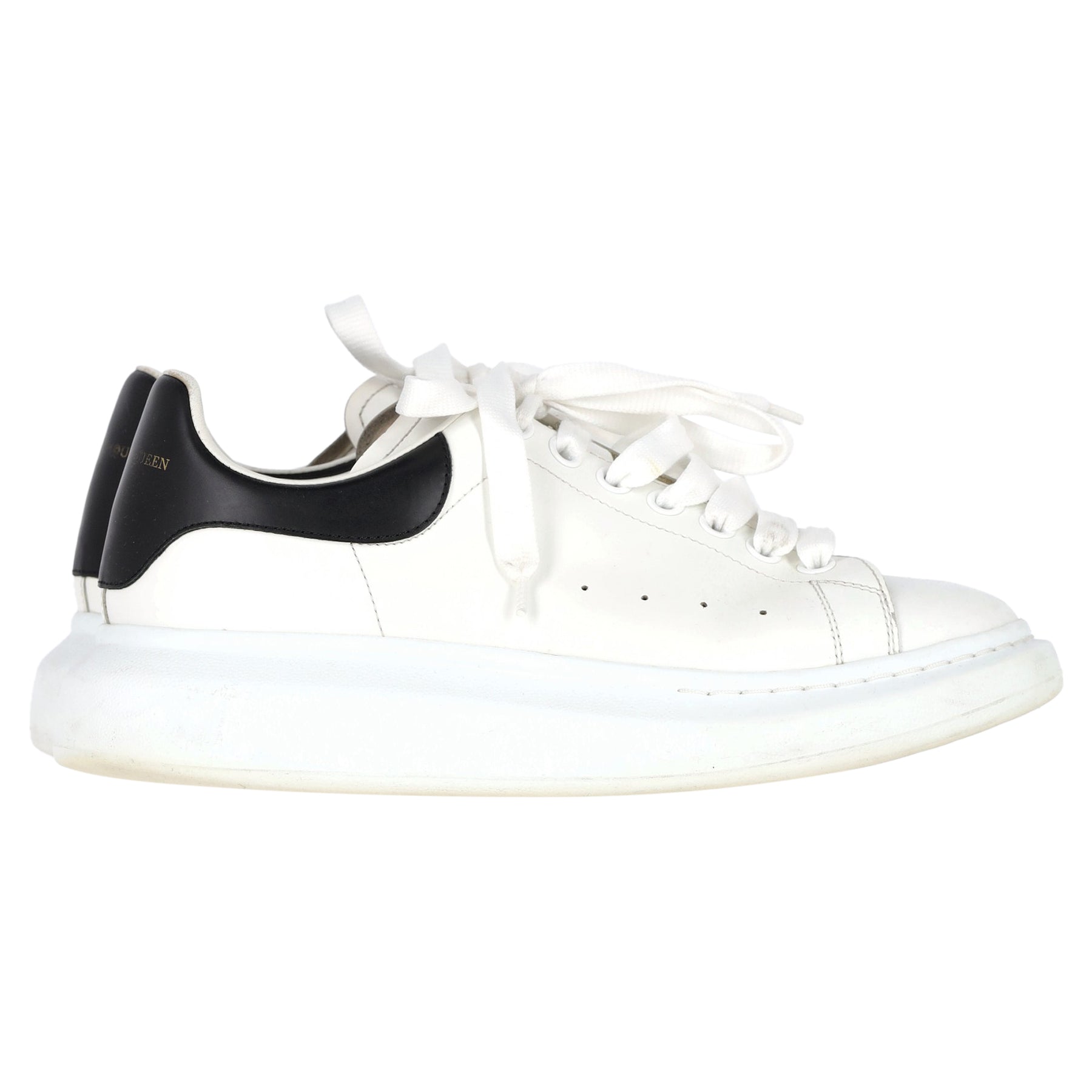 Alexander McQueen Oversized Sneakers aus weißem Leder 7833143181372