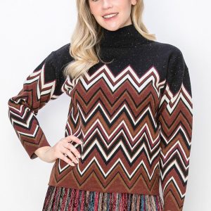 Zigzag Chic: Multicolor Chevron Pullover 7832924880956