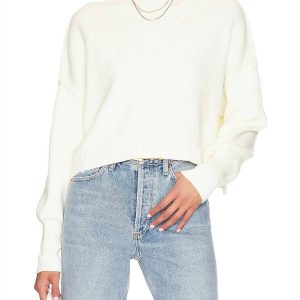 Easy Street Crop Pullover im Mondschein